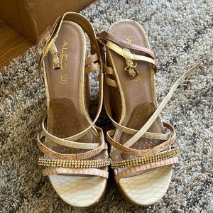 ALDO wedges size 10